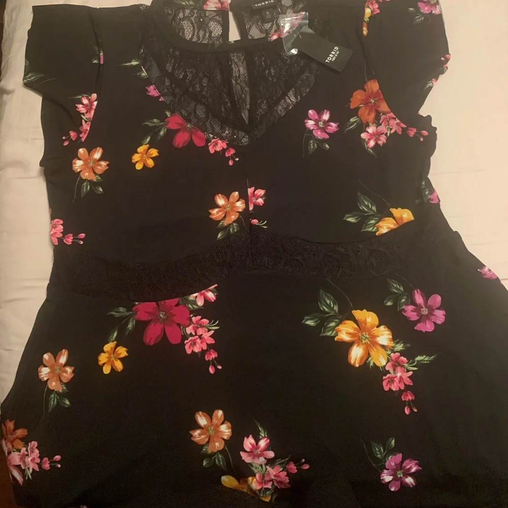 Torrid peplum floral top. - Picture 3 of 3